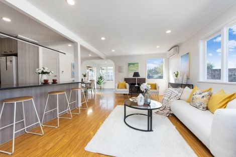 Photo of property in 20 Archibald Road, Kelston, Auckland, 0602