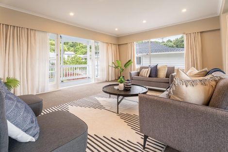 Photo of property in 34 Oriel Avenue, Tawa, Wellington, 5028