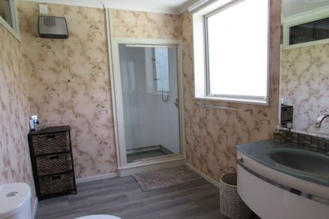 Photo of property in 9 Mary Street, Gore, 9710