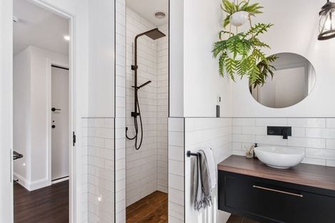 Photo of property in 16 Fendalton Road, Fendalton, Christchurch, 8014