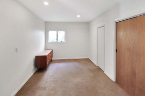 Photo of property in 307 Karori Road, Karori, Wellington, 6012