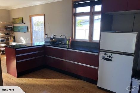 Photo of property in 32 Hardie Street, Hokowhitu, Palmerston North, 4410