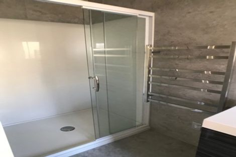 Photo of property in 79 Deep Creek Road, Waiake, Auckland, 0630