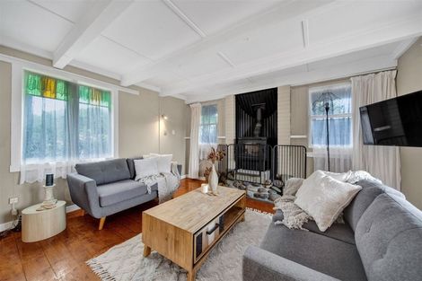 Photo of property in 18 Ohawe Terrace, Ohawe, Hawera, 4671