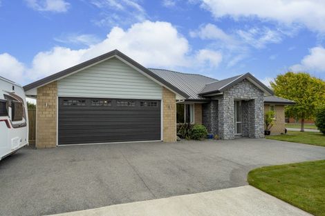 Photo of property in 15 Sutherland Drive, Kaiapoi, 7630