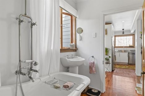 Photo of property in 51 Gaine Street, New Plymouth, 4310