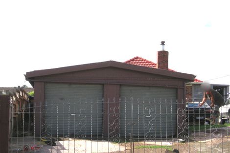 Photo of property in 7 Chilcott Road, Henderson, Auckland, 0612