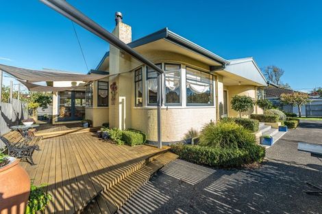Photo of property in 10 Porritt Street, Saint Johns Hill, Whanganui, 4500