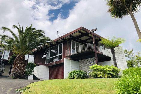 Photo of property in 1/11 Parr Terrace, Castor Bay, Auckland, 0620