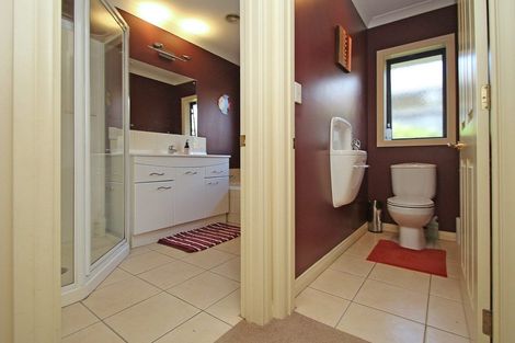 Photo of property in 8 Lockhart Place, Rototuna, Hamilton, 3210