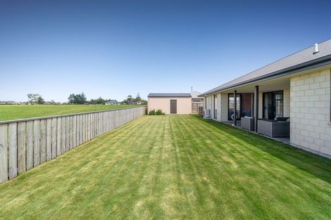 Photo of property in 9 Ruru Place, Oxford, 7430