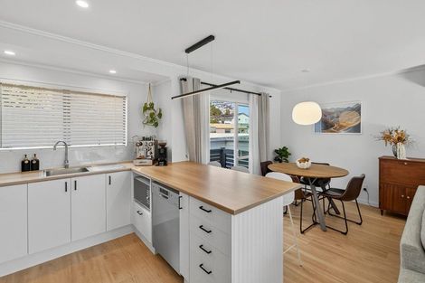 Photo of property in 14b Pokapu Place, Bethlehem, Tauranga, 3110