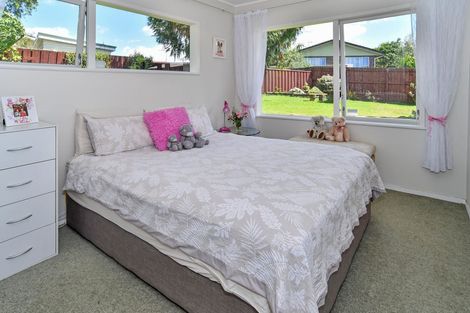 Photo of property in 11 Lakeside Drive, Pahurehure, Papakura, 2113