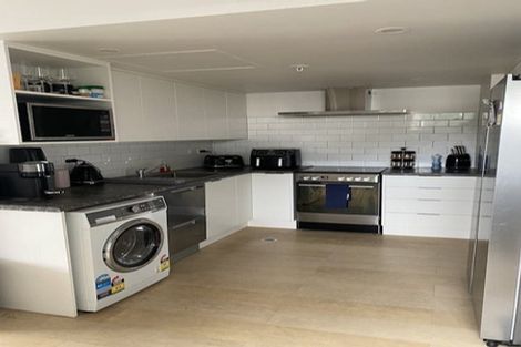 Photo of property in Quantum On Thorndon Quay, 7/163a Thorndon Quay, Pipitea, Wellington, 6011