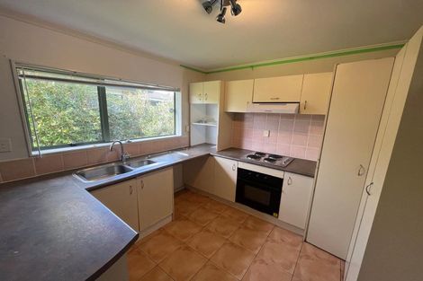 Photo of property in 2 Greenberry Drive, Ranui, Auckland, 0612