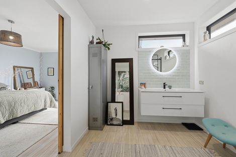 Photo of property in 8 Ellersley Street, Halfway Bush, Dunedin, 9010