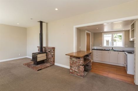 Photo of property in 12 Pound Street, Amberley, 7410