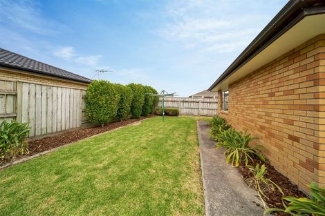 Photo of property in 17 Jules Crescent, Bell Block, New Plymouth, 4312