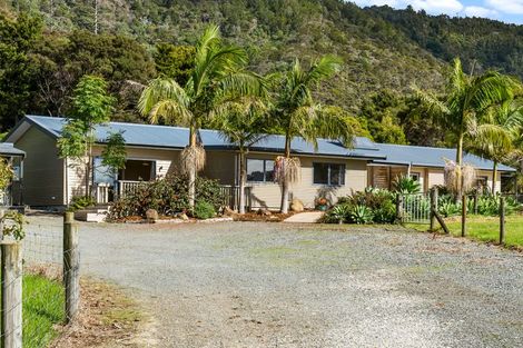 Photo of property in 303 Ody Road, Whangarei Heads, Whangarei, 0174