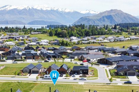 Photo of property in 10 Doug Ledgerwood Drive, Wanaka, 9305