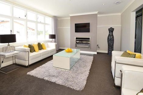 Photo of property in 1047 Whangaparaoa Road, Tindalls Beach, Whangaparaoa, 0930