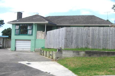 Photo of property in 2/13 Ludlow Terrace, Totara Vale, Auckland, 0627