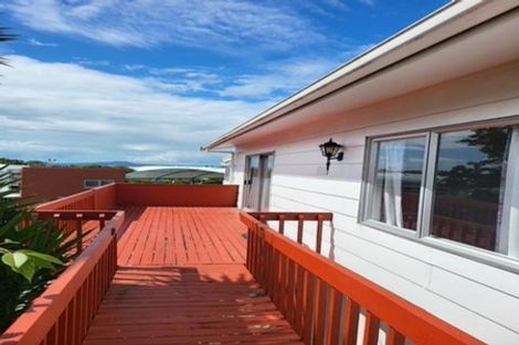 Photo of property in 779 East Coast Road, Northcross, Auckland, 0630