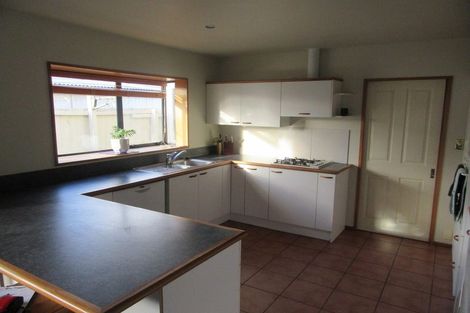 Photo of property in 122a Maidstone Road, Ilam, Christchurch, 8041