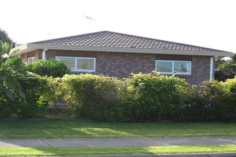 Photo of property in 100d Lakeside Drive, Orewa, 0931