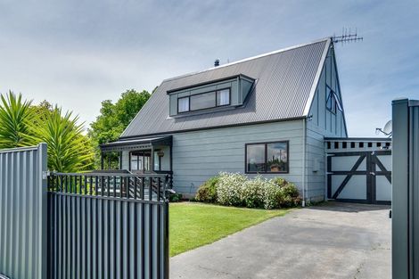 Photo of property in 141 Tait Drive, Greenmeadows, Napier, 4112