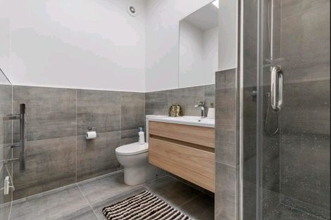 Photo of property in 2 Te Aparangi Road, Papakura, 2110