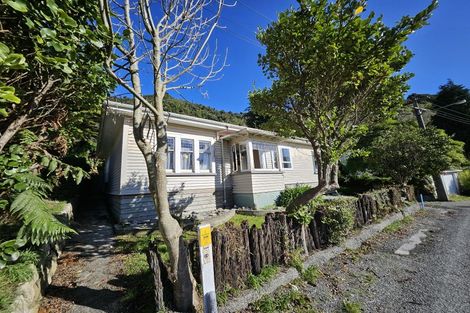 Photo of property in 100 Omoto Road, Greymouth, 7805