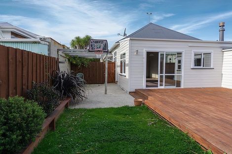 Photo of property in 12 Hardy Street, Saint Kilda, Dunedin, 9012