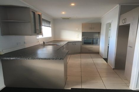 Photo of property in 1/97 Golf Road, New Lynn, Auckland, 0600