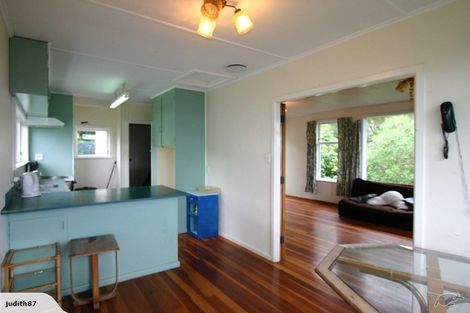 Photo of property in 19 Zetland Street, Highbury, Wellington, 6012