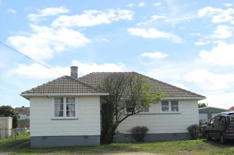 Photo of property in 16 Akatea Street, Gonville, Whanganui, 4501