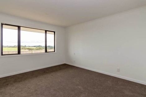 Photo of property in 33 Silicon Way, Fitzherbert, Palmerston North, 4410