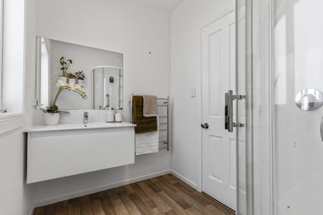 Photo of property in 20 Tiri Road, Manly, Whangaparaoa, 0930