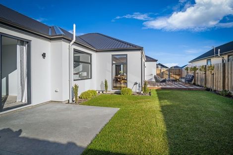 Photo of property in 28 Larissa Road, Halswell, Christchurch, 8025