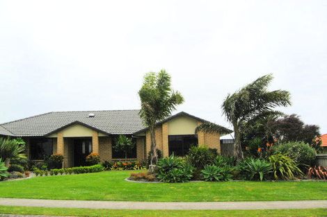 Photo of property in 46 Alec Craig Way, Gulf Harbour, Whangaparaoa, 0930