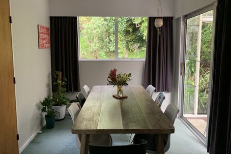 Photo of property in 5 Halswater Drive, Churton Park, Wellington, 6037