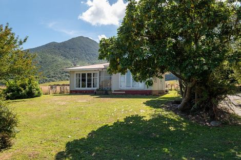 Photo of property in 24 Mountain Road, Maunganamu, Taupo, 3379