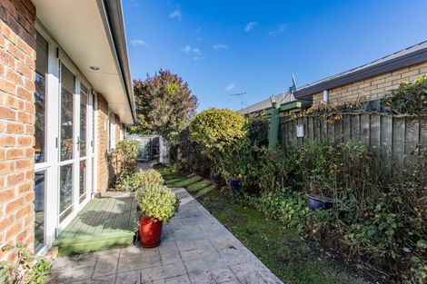 Photo of property in 5b Norton Place, Woodend, 7610