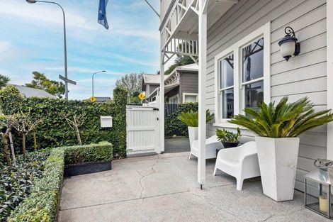 Photo of property in 8 Battery Road, Ahuriri, Napier, 4110