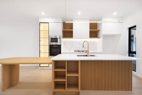 Photo of property in 69b Chivalry Road, Glenfield, Auckland, 0629