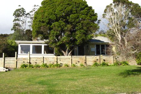 Photo of property in 136 Doctors Point Road, Waitati, 9085