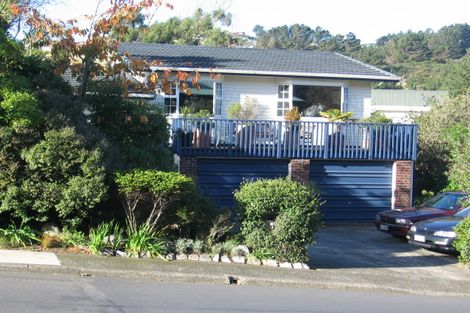 Photo of property in 4 Halswater Drive, Churton Park, Wellington, 6037