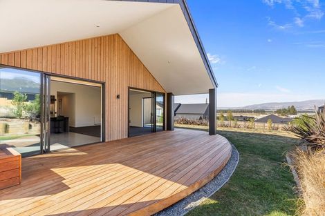 Photo of property in 13 Magpie Place, Lake Hawea, Wanaka, 9382