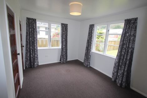 Photo of property in 90 Wilkie Crescent, Naenae, Lower Hutt, 5011
