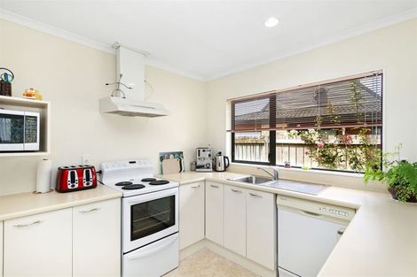 Photo of property in Redwood Village, 45/42 Main Road, Tawa, Wellington, 5028